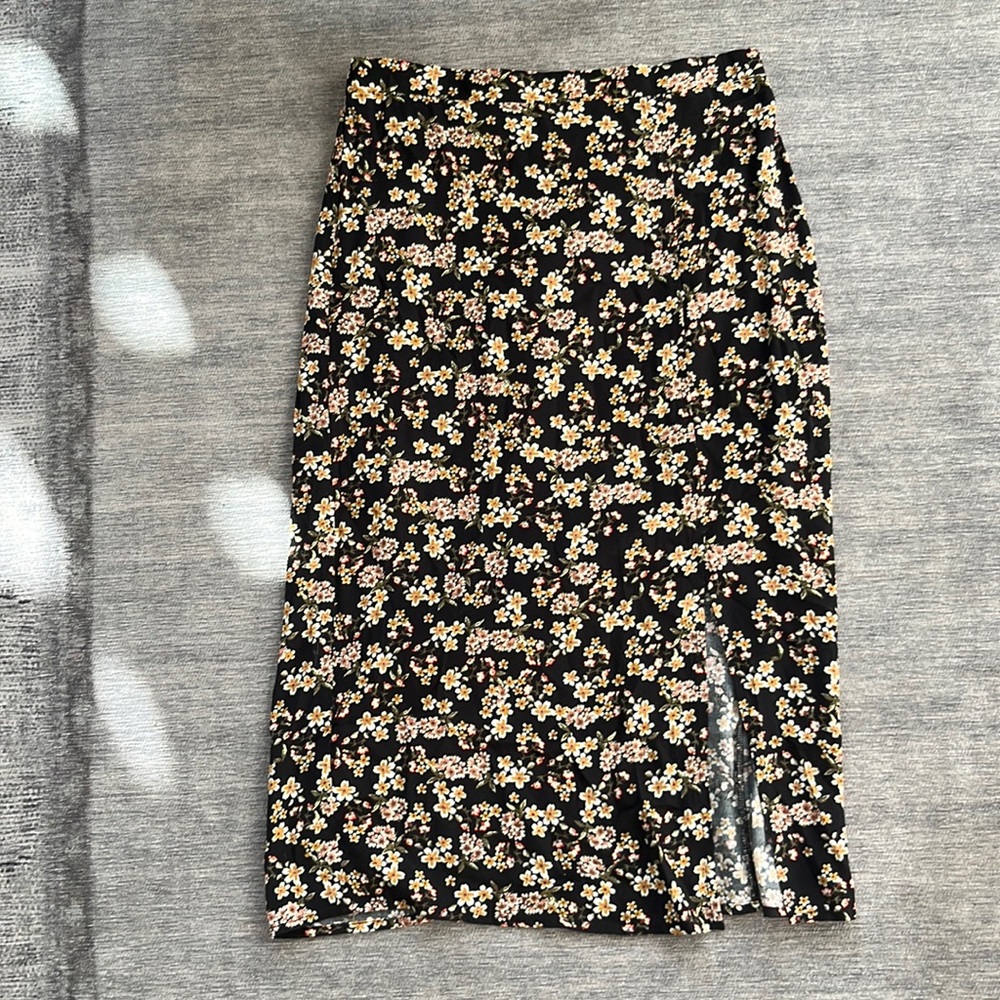 Maxi flower skirt